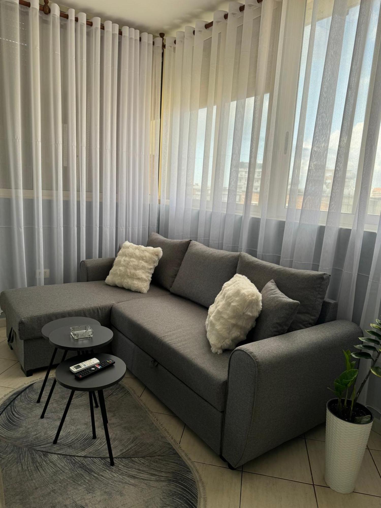 Mirela's Center Apartment *